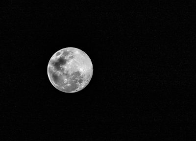Luna sobre la Cordillera Blanca, Perú